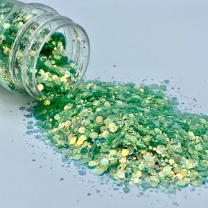 Chunky Iridescent Coloshift Key Lime Pie Glitter - 1oz Shaker