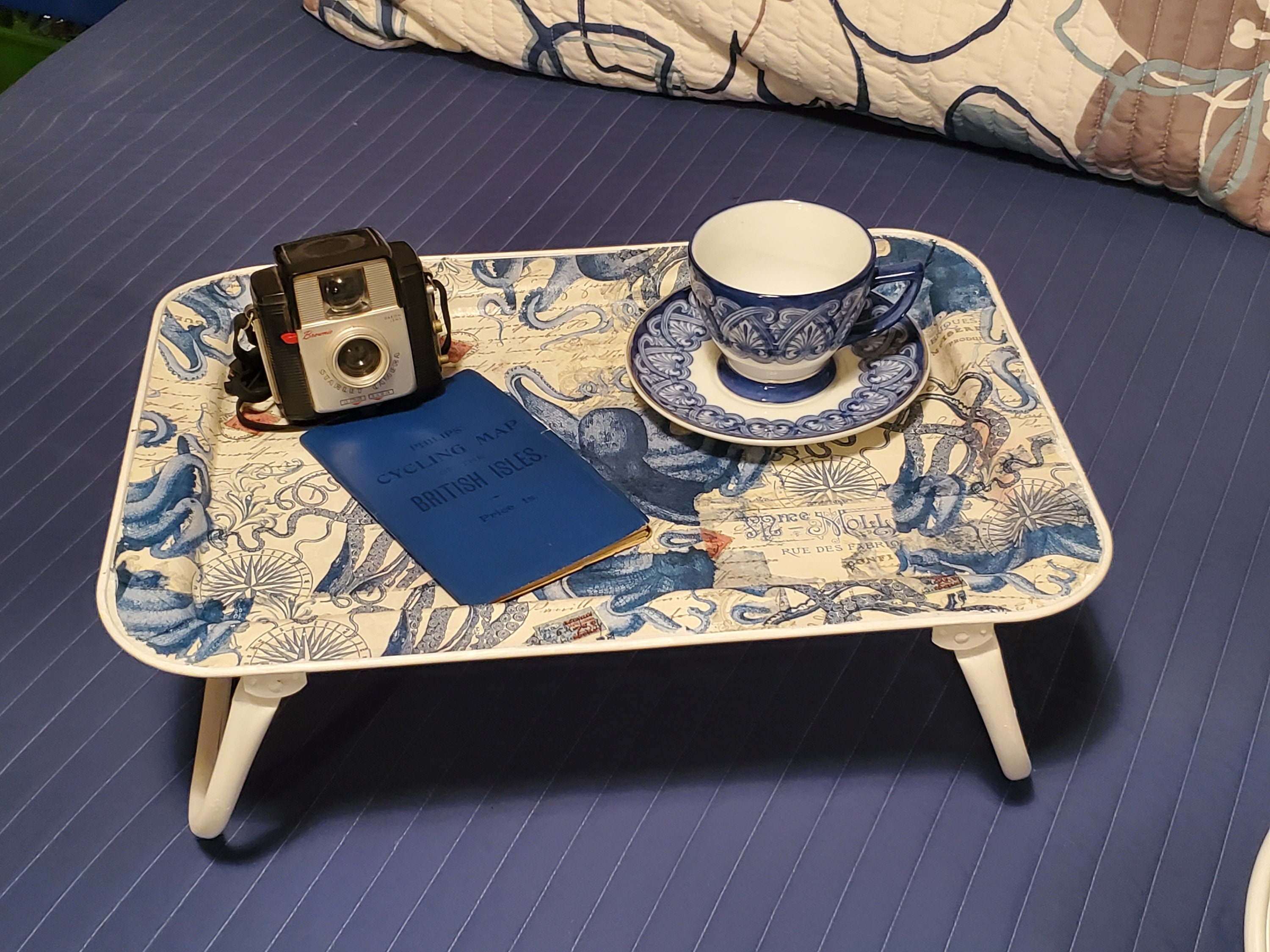 Vintage Metal TV Trays Metal Folding Legs Upcycled French Etsy