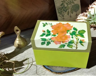 Ohio Art Company  vintage metal recipe box  green with pink roses  USA