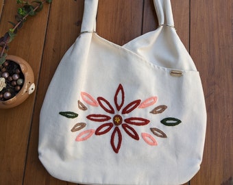 Medium Canvas Tote Bag w/handmade embroidered, Errands, Reusable, washable Shopping Bag, Sustainable Bag ,Everyday Bag, Beach Bag, Book Bag