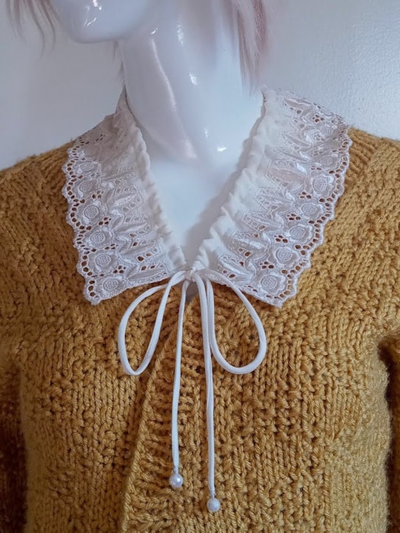 Detachable Eyelet Lace Collar, Beige Necklace collar, Cottagecore Collar, Removable Collar, Vintage Style, Boho Style, Adjustable Collar