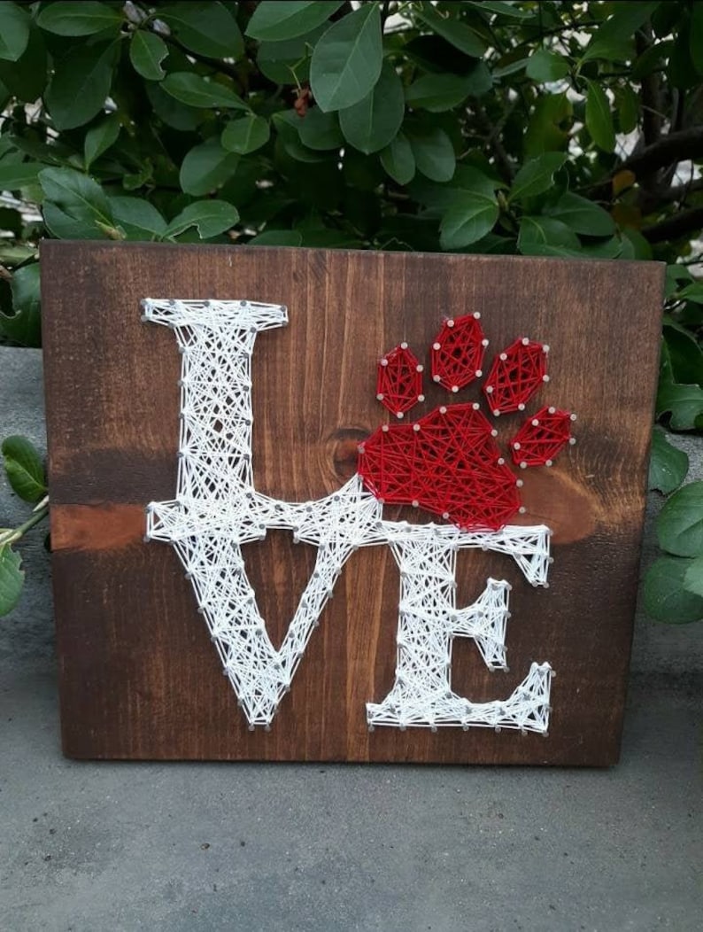 Love Paw Print string art paw print wall decor dog love | Etsy