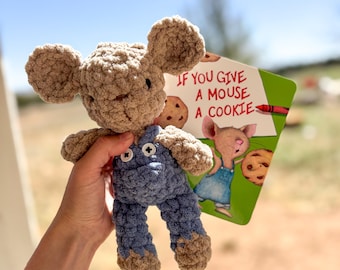 Mouse Plushie | Mouse Plush | Vintage Mouse Crochet | mouse | Mouse Snuggler | 90s vintage | Children’s Book