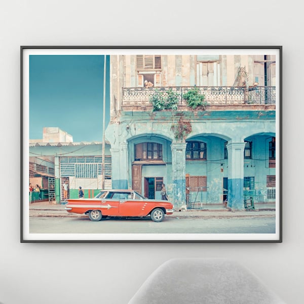 Red Classic CaR, Cuba Photographie, Car in streets, Minimalist, Travel Wall Art, cuba travel print, old havana, landscape, colorful wall art