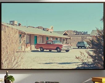 Vintage print woestijnmotel – muurkunst retro rode klassieke auto – Americana fotografie – Route 66