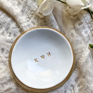 Personalized ring dish | engagement gifts | wedding gifts | Jewellery dish | Minimalist gift for couple | White with gold ring dish