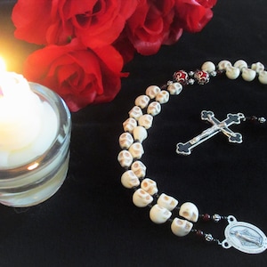 Memento Mori, Requiem, Rosary, skull, spooky, Catholic, prayer,