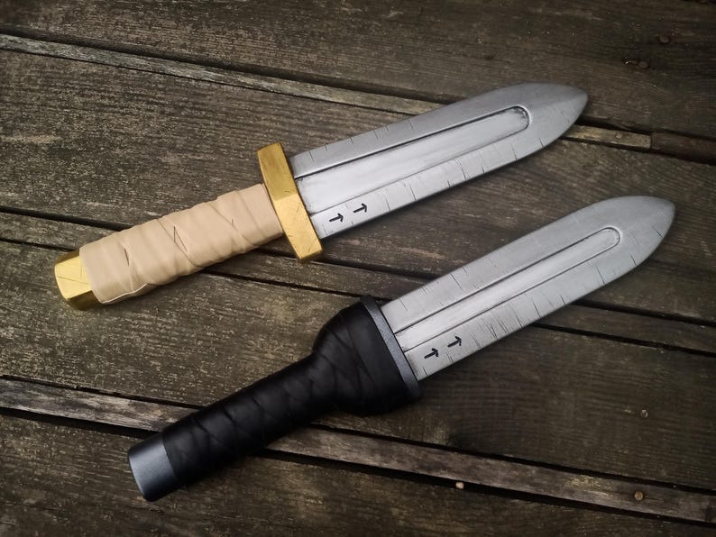 Thorfinn daga El anime Vinland Saga. Prop. Contrachapado. Cosplay. Arte de fans. imagen 3