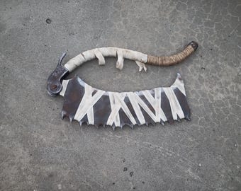 Saw Cleaver from Bloodborne. Plywood. Cosplay prop.