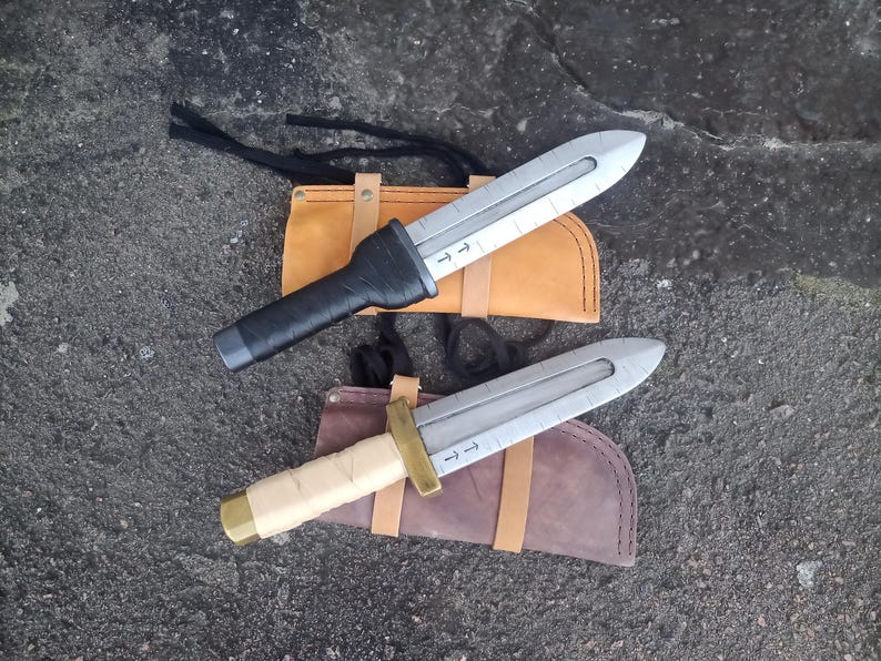 Thorfinn daga El anime Vinland Saga. Prop. Contrachapado. Cosplay. Arte de fans. imagen 8