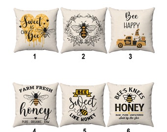 Honey Bee Throw Pillow: Summer Farmhouse Decor