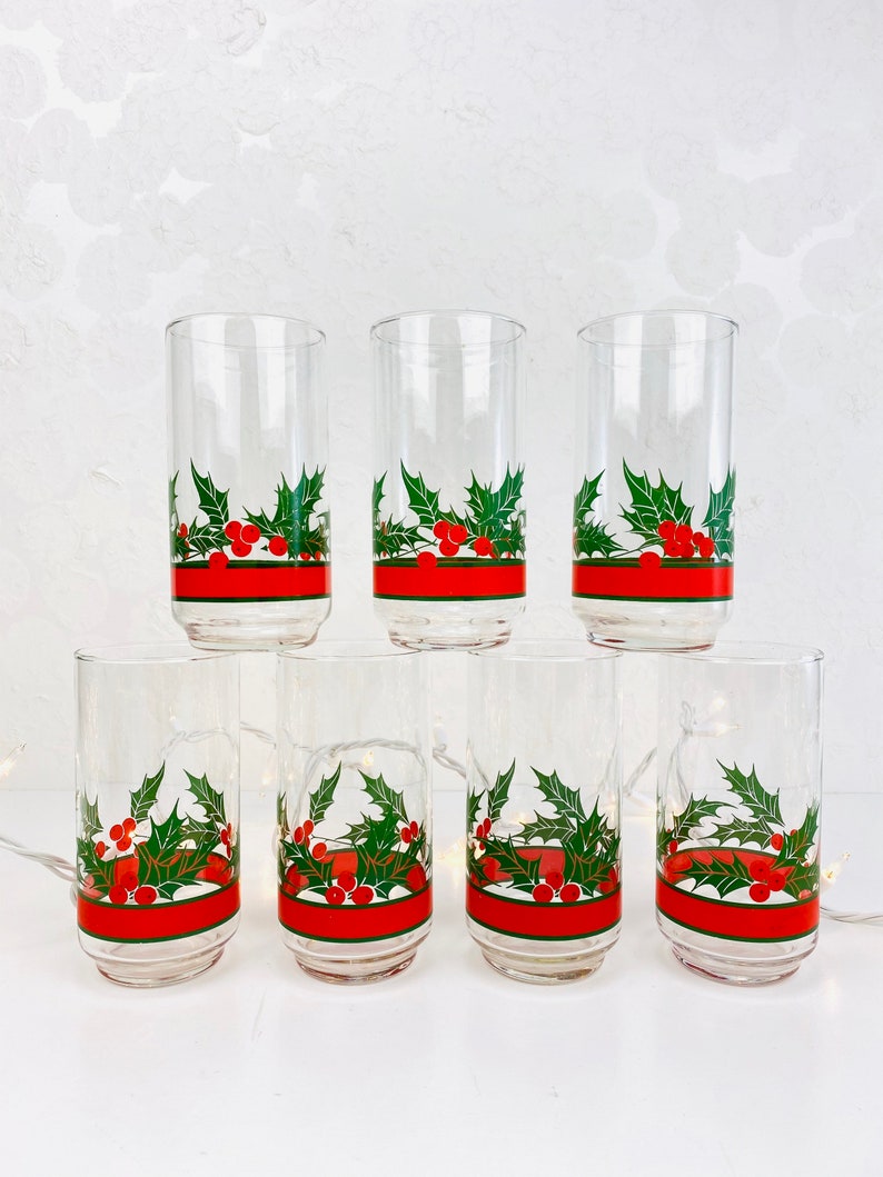 Set Of 7 Vintage Libbey Christmas Holly Drinking GlassesVintage Christmas Libbey GlassesVintage Libbey HollyVintage Holiday Glasses