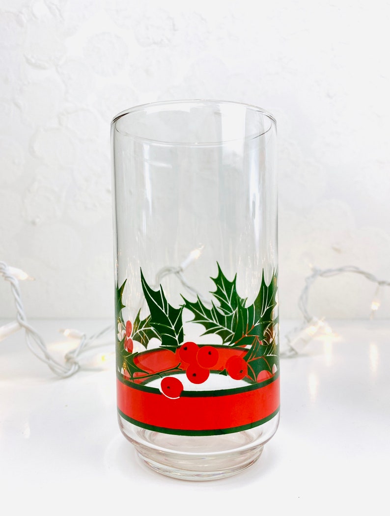 Set Of 7 Vintage Libbey Christmas Holly Drinking GlassesVintage Christmas Libbey GlassesVintage Libbey HollyVintage Holiday Glasses