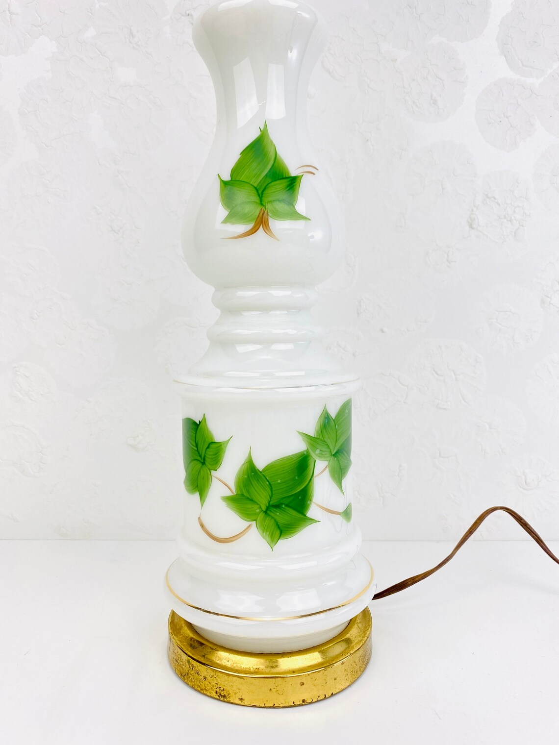Vintage Milk Glass Green Ivy Table Lamp/green Ivy Milk Glass Etsy
