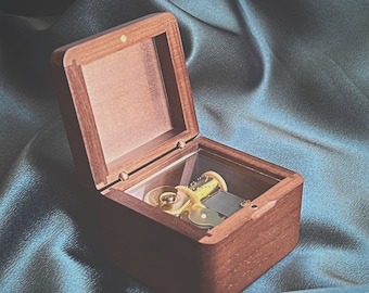Koola - Custom Music Box with Photo Frame, Personalized Photo and Engraving