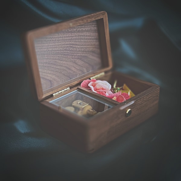 Klara - Personalized Wooden Jewelry Box with Melody / Custom Music Box with Storage for Jewelry / Jewelry Box with Your Photo and Melody