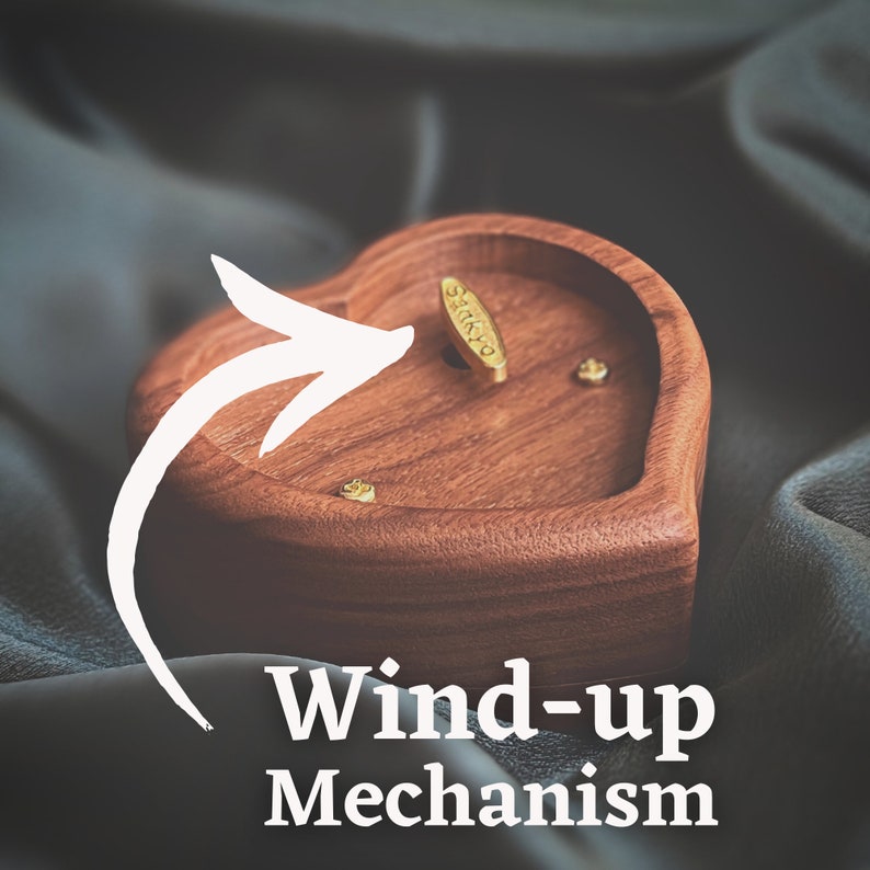Wind up heart shape wooden music box - Donuma