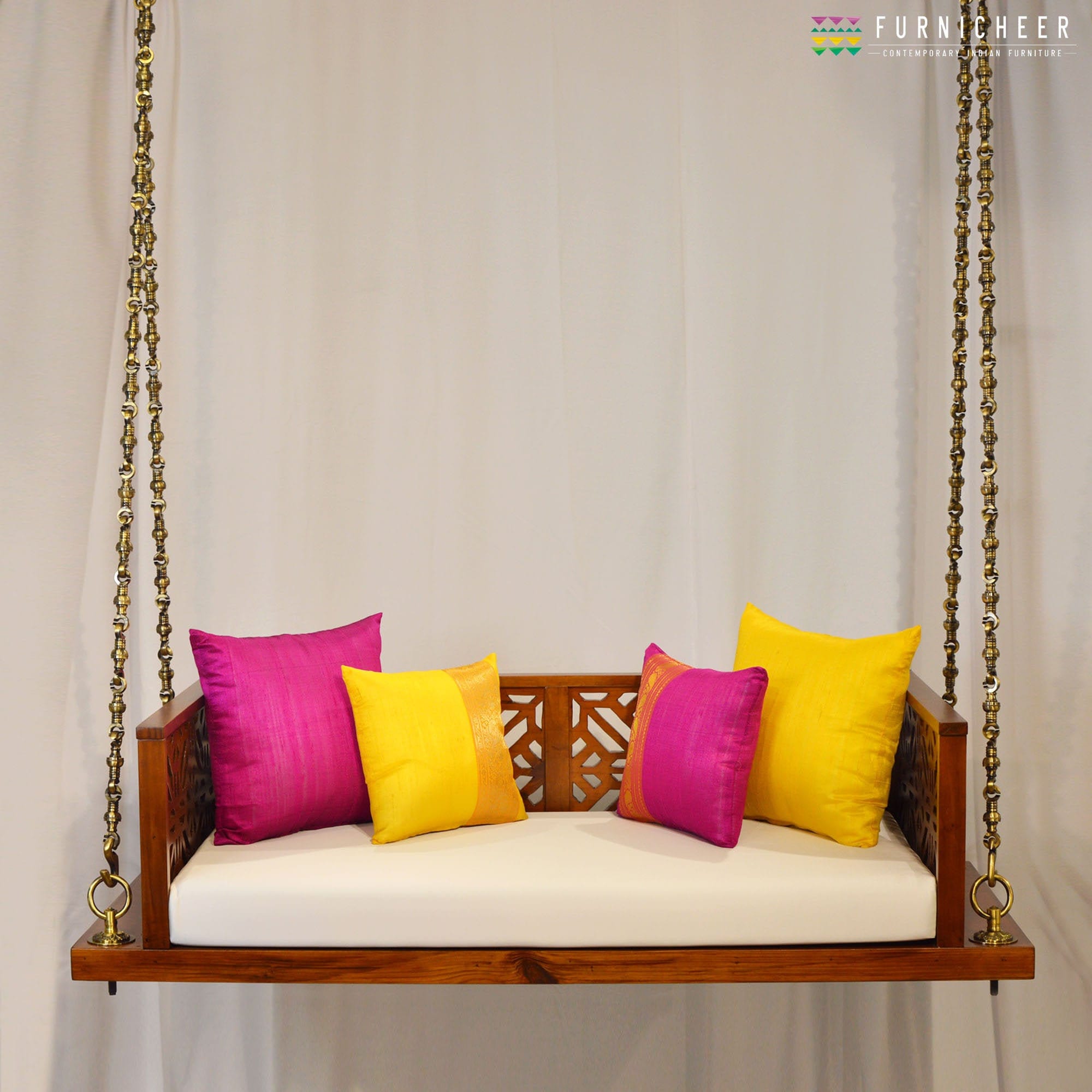 indian swinging