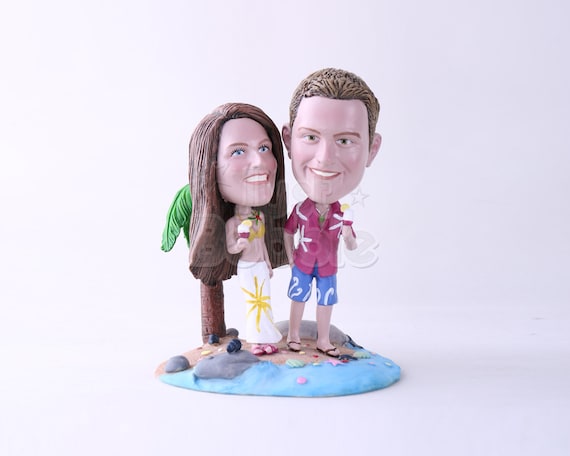 Custom store couple bobbleheads