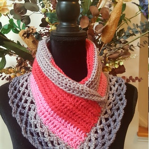 Crochet Lacy Cowl// crochet cowl, pullover neck warmer, handmade crochet