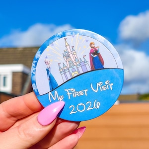 My First Visit to Disney Badge with Elsa and Anna, Personalised Frozen 77mm Button for Holiday Surprise Reveal