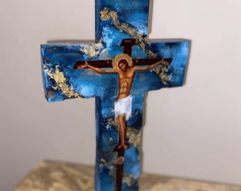 Vrijstaande houten handgemaakte hars handgeschilderd kruis kruisbeeld met religieus icoon Jezus Christus doop baby heilige cadeau
