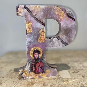 San Paraskevi Icona religiosa lettera arte lettera personalizzata e santa resina cattolica cristiano ortodosso dono battesimo lettera P o qualsiasi lettera sain