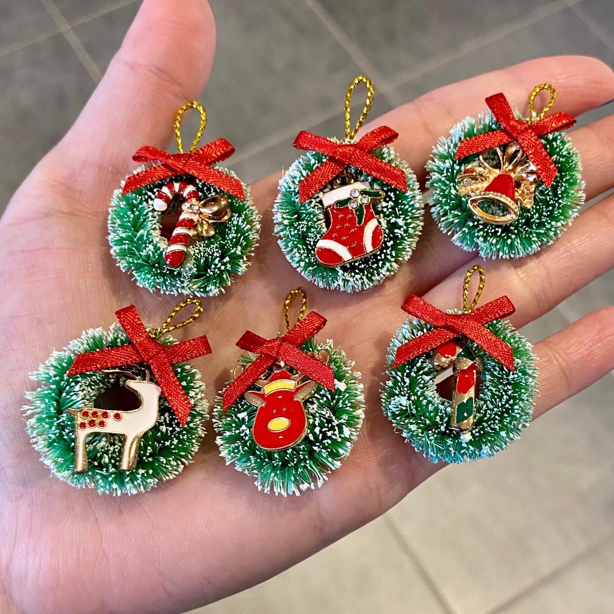 ミニチュアドールハウス クリスマスリース 吊り下げドア 壁飾り 1:12