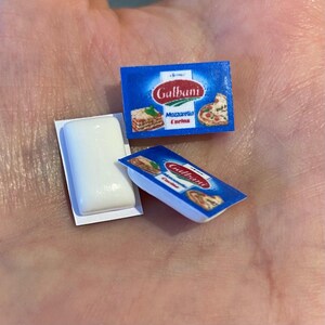 Bloque de mozzarella en miniatura para casa de muñecas, queso, accesorios de comida, paquetes de despensa de refrigerios, decoración para muñecas 1:12