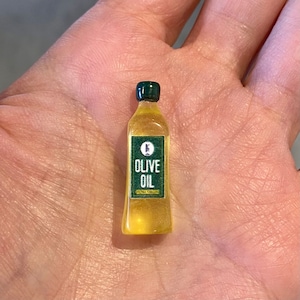 ミニチュアドールハウス オリーブオイル 調理 食品 キッチン 新鮮な装飾 人形 1:12