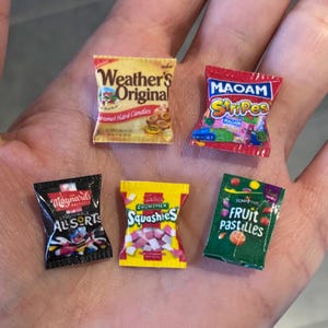 Miniature Dollhouse SET OF 5 gummy sweets candy snacks food accessories packets doll 1:12