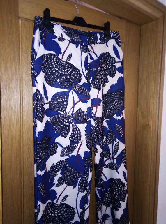 ladies trousers m and s
