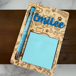 Engraved Vet Tech Notepad Holder & Pen Set - Personalized Wooden Desk Organizer image 2