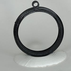 Flexible Challenge Coin Holder