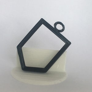 Flexible Shield Challenge Coin Holder