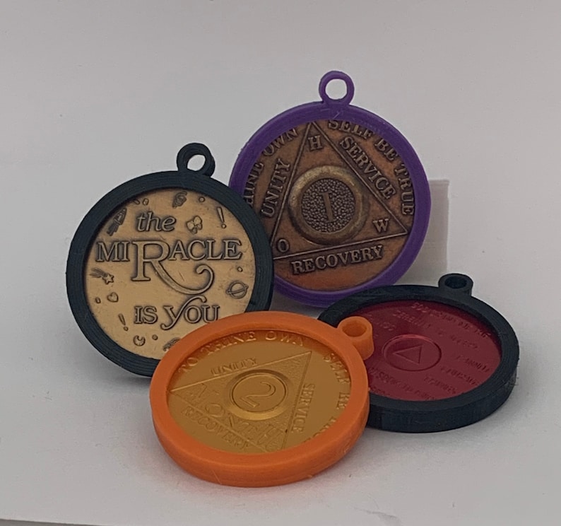 Flexible 33mm Sobriety Coin Holder image 2
