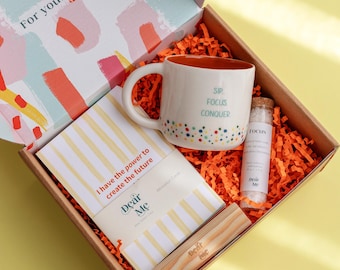 Motivation Gift Set – Self Care Kit for Focus and Productivity – Affirmation Cards, Mug & Bath Salt – Christmas Gift Box