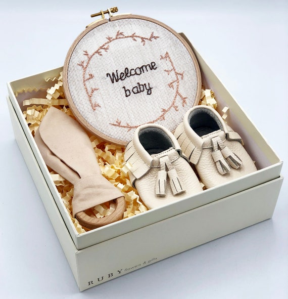 Gender Neutral Baby Gift Box Unisex Newborn Gift Organic Baby