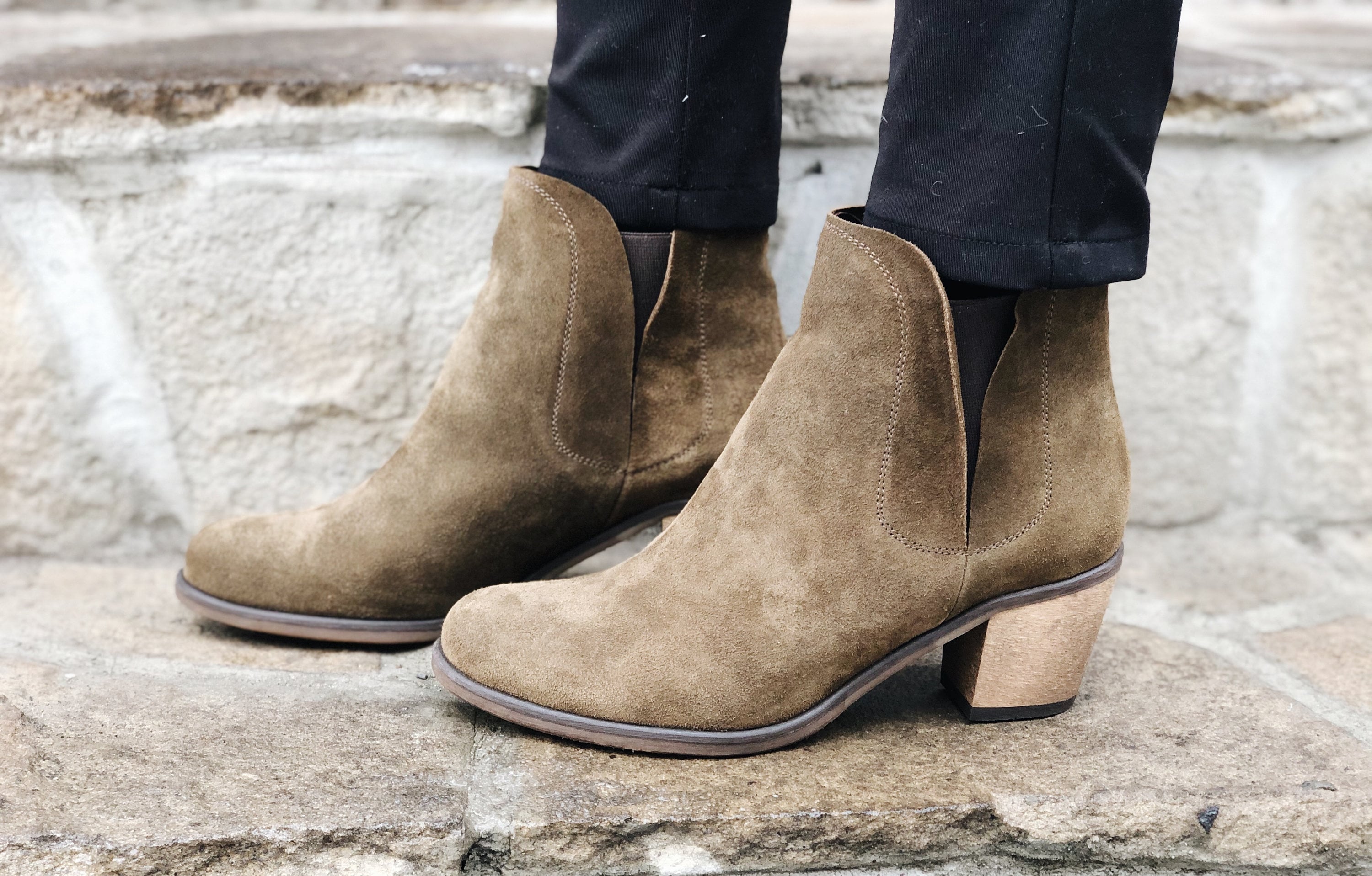 Woman Cowboy Boots Beige Nubuck Wooden 