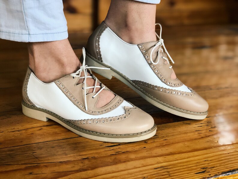 women's oxfords