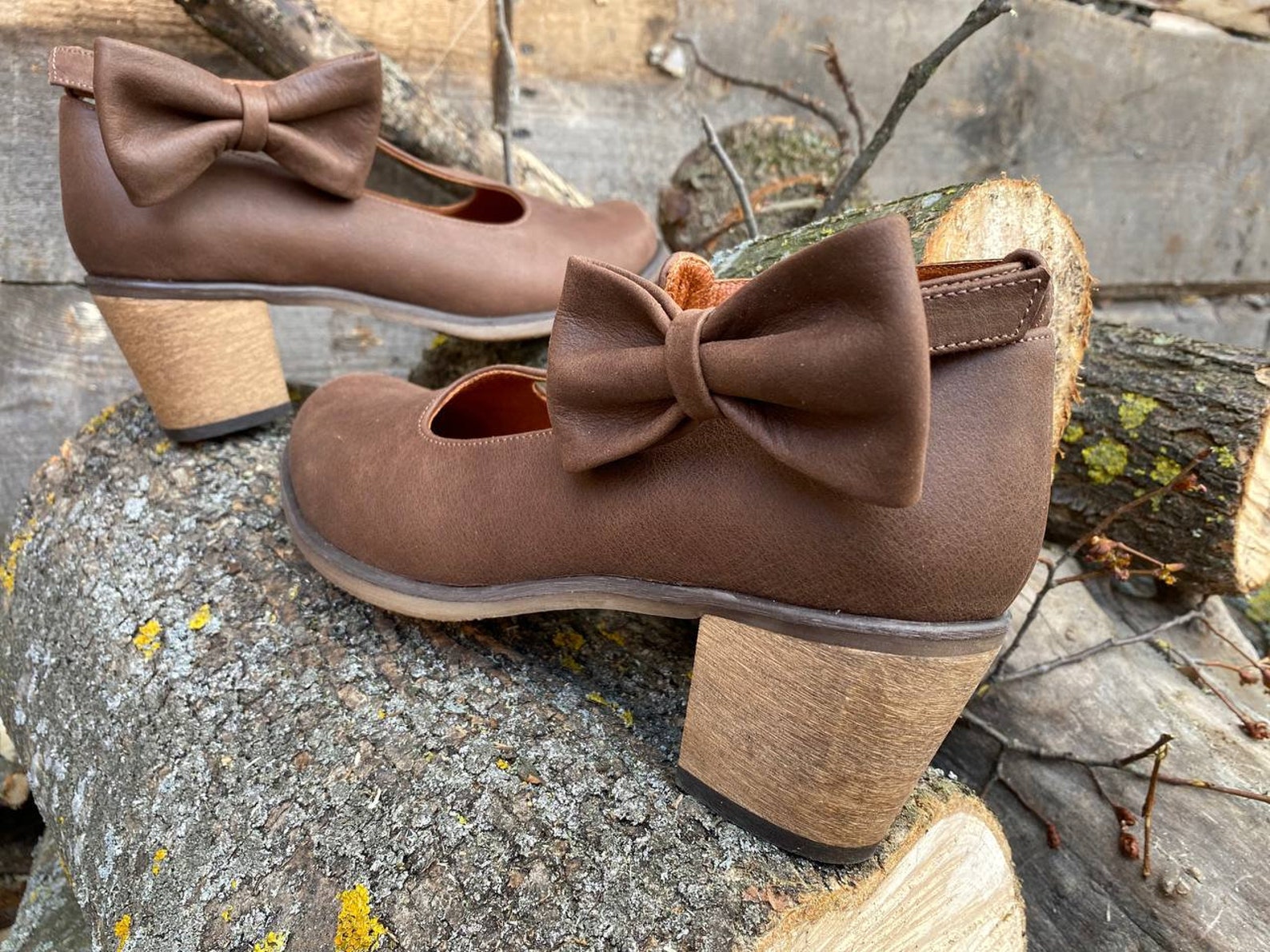 leather t strap mary janes