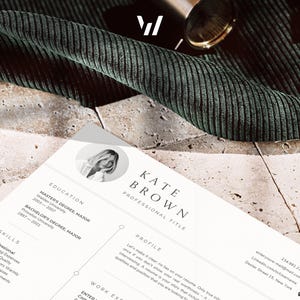 Resume Template Canva with Cover Letter, 1 Page Cv Template Canva + 2 page resume for Canva, Minimalist Resume Professional Cv with photo image 8