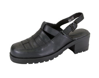 womens wide clogs