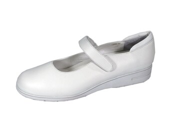 24 Hour Comfort Bristol Women Wide Width Classic Elegant Cushioned Leather Slip On Shoes