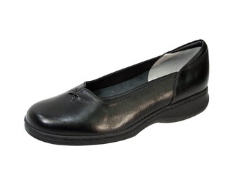 24 Hour Comfort Bristol Women Wide Width Classic Elegant Cushioned Leather Slip On Shoes