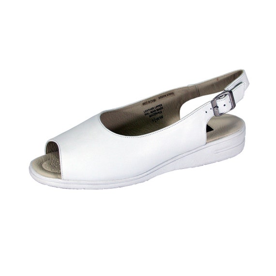 wide width comfort sandals