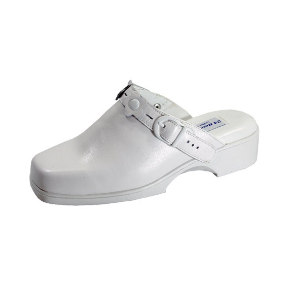 wide width clogs
