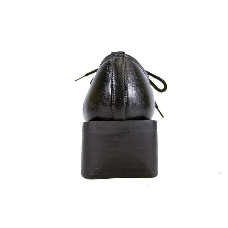 women's lace up oxfords wide width