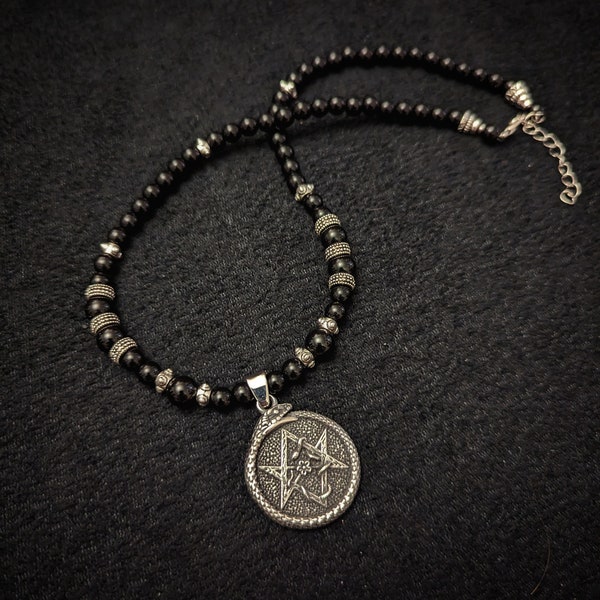 Abyss : Thelemic necklace, 93 93 93, occult, witchcraft, Aleister Crowley, Babalon, Choronzon, Love is the Law, Thelema
