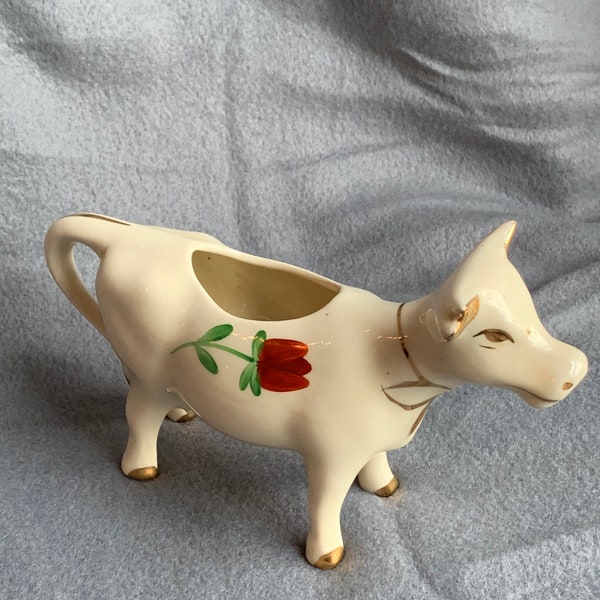 Cow creamer